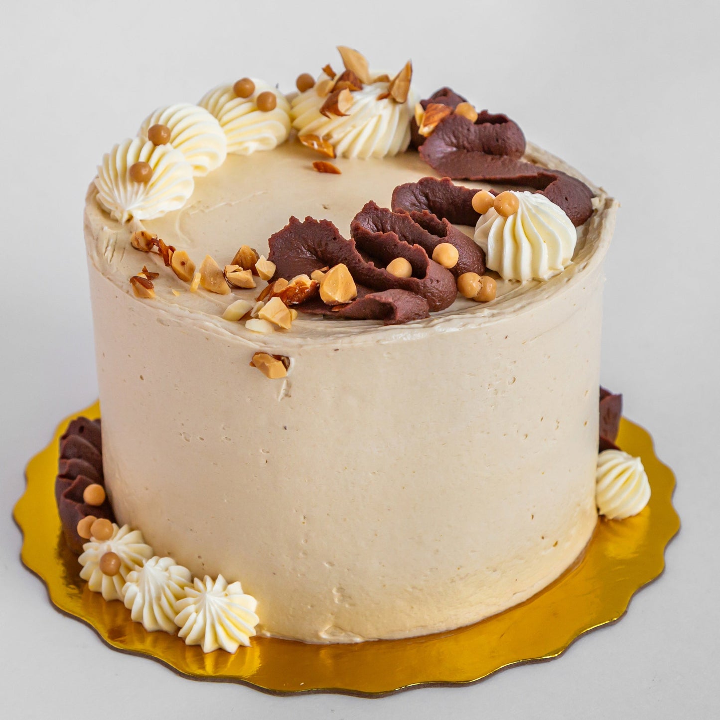 cake bakery toronto birthday gta buttercream chiffon buttermilk chocolate nuts